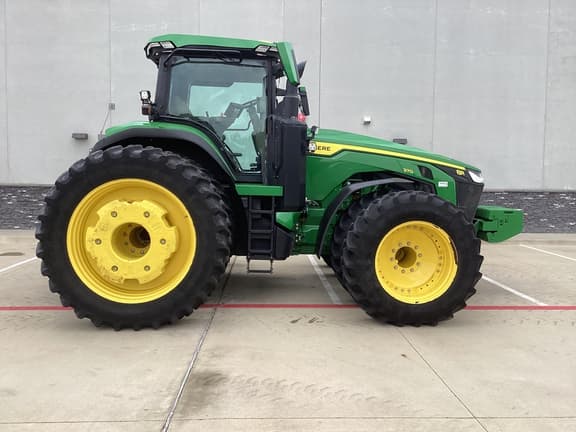 Image of John Deere 8R 370 equipment image 2