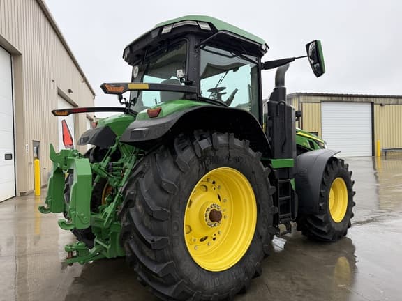 Image of John Deere 8R 370 equipment image 2