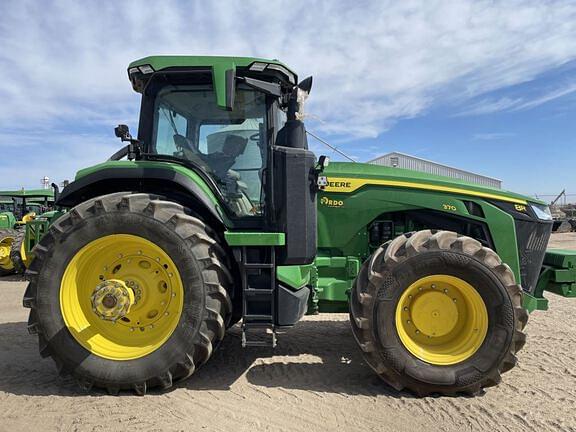 Image of John Deere 8R 370 equipment image 4