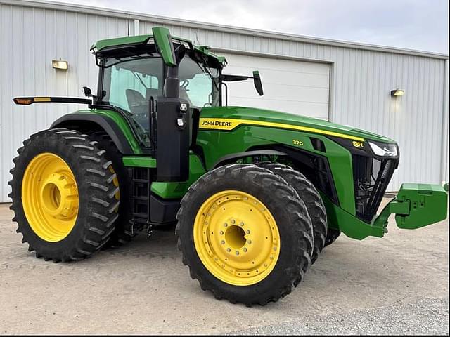 Image of John Deere 8R 370 equipment image 1
