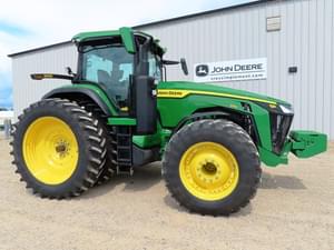 2023 John Deere 8R 370 Image