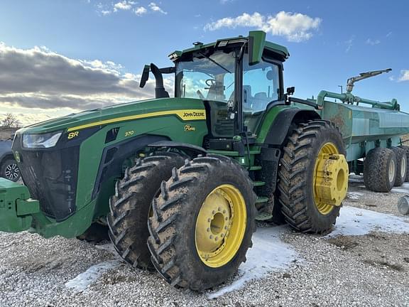 Image of John Deere 8R 370 Primary image