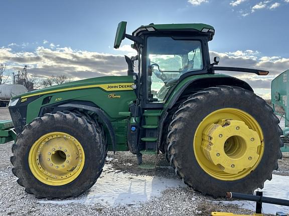 Image of John Deere 8R 370 equipment image 4