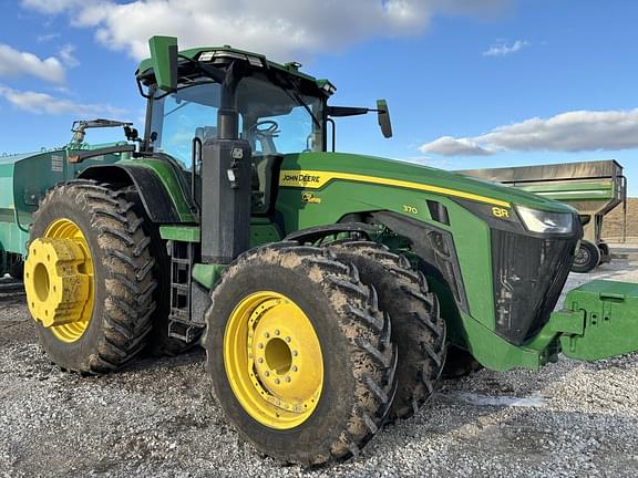 Image of John Deere 8R 370 equipment image 3