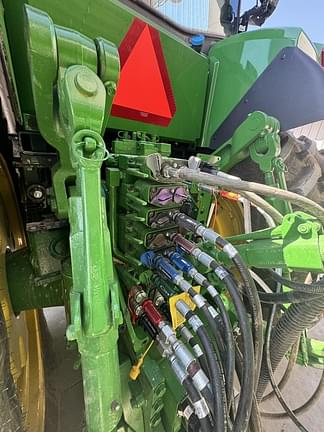 Image of John Deere 8R 370 equipment image 4