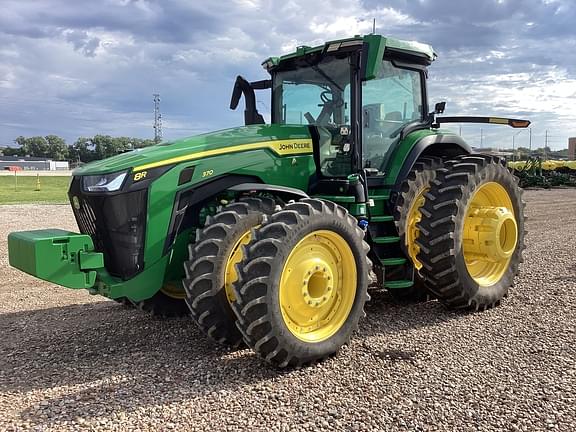 Image of John Deere 8R 370 equipment image 2