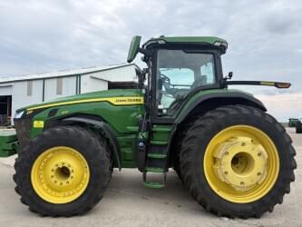 Image of John Deere 8R 370 equipment image 2