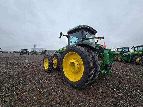 Image of John Deere 8R 370 equipment image 2