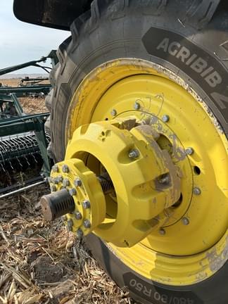 Image of John Deere 8R 370 equipment image 4