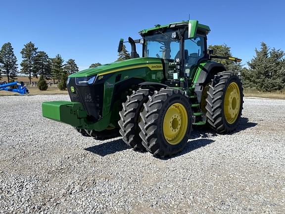 Image of John Deere 8R 370 equipment image 1