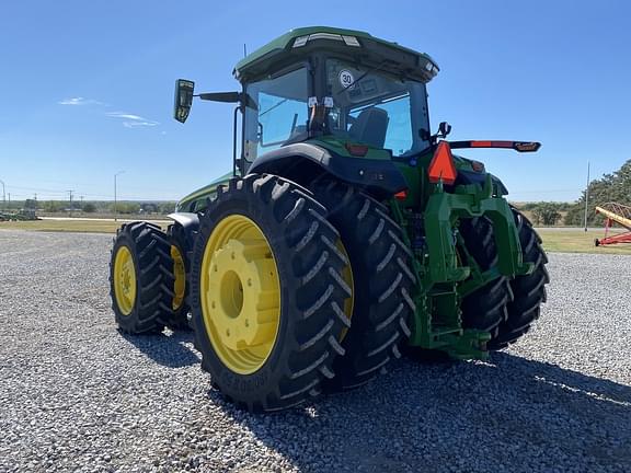 Image of John Deere 8R 370 equipment image 4