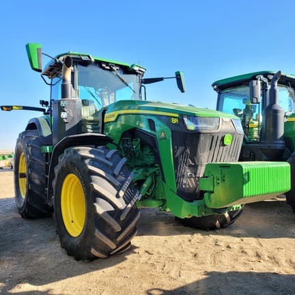 Image of John Deere 8R 370 equipment image 1
