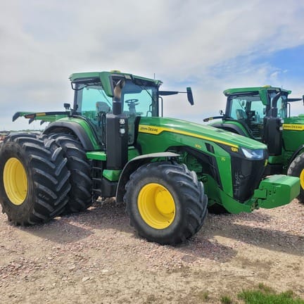 2023 John Deere 8R 370 Equipment Image0