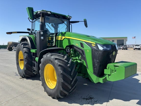 2023 John Deere 8R 370 Equipment Image0