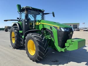 2023 John Deere 8R 370 Image