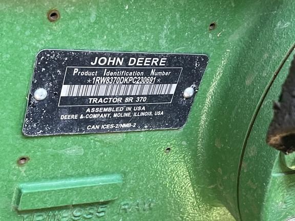 Image of John Deere 8R 370 equipment image 3