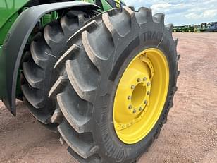 Main image John Deere 8R 370 9