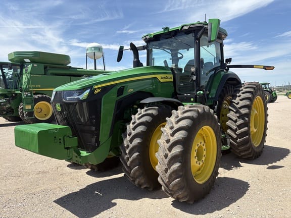 2023 John Deere 8R 370 Equipment Image0