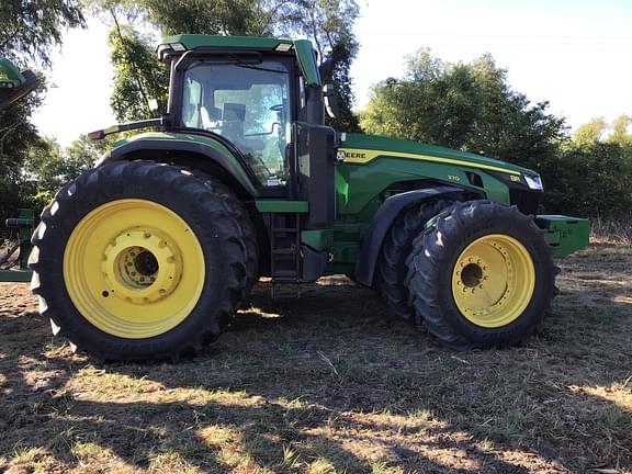 Image of John Deere 8R 370 equipment image 2