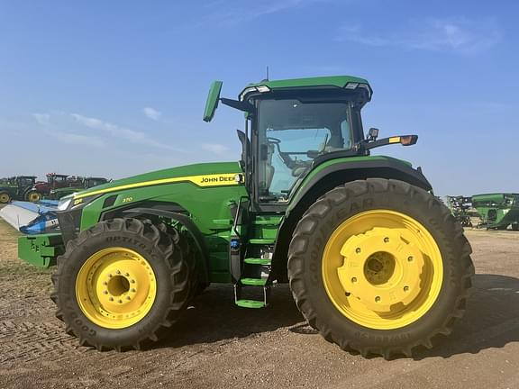 Image of John Deere 8R 370 equipment image 2