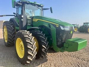 2023 John Deere 8R 370 Image