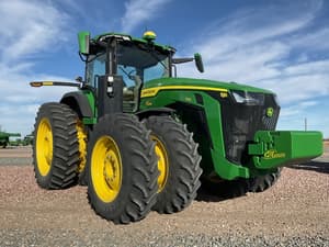 2023 John Deere 8R 370 Image