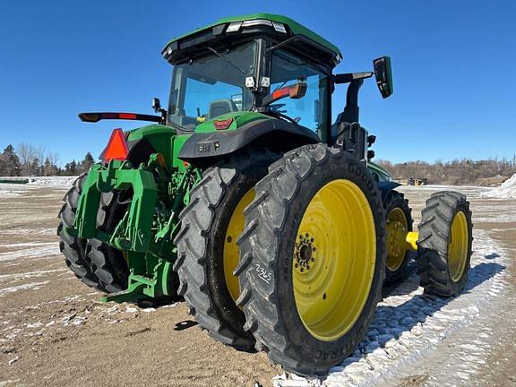 Image of John Deere 8R 370 equipment image 4