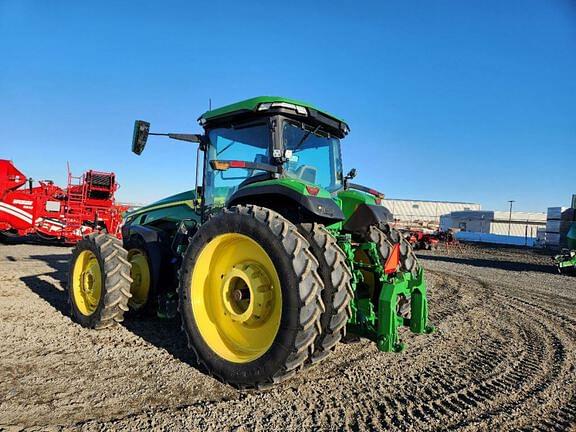 Image of John Deere 8R 370 equipment image 2