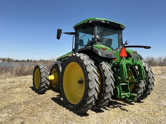 Image of John Deere 8R 370 equipment image 2