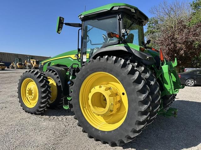 Image of John Deere 8R 370 equipment image 4