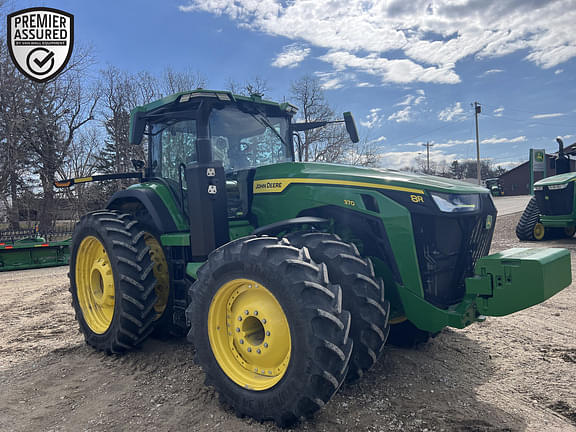 Image of John Deere 8R 370 equipment image 4