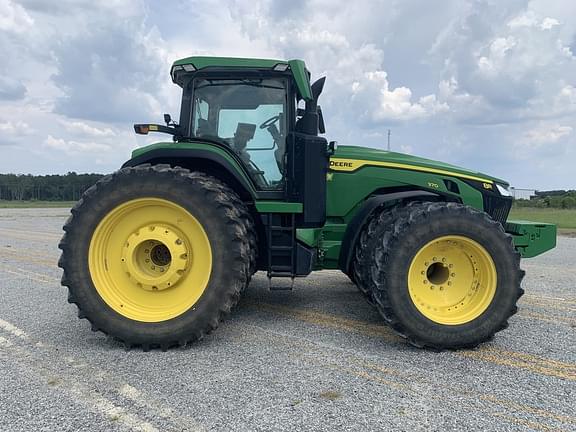 Image of John Deere 8R 370 equipment image 2