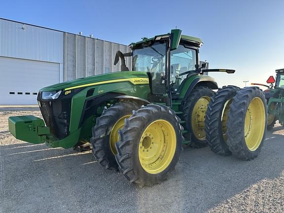 Image of John Deere 8R 370 Image 1