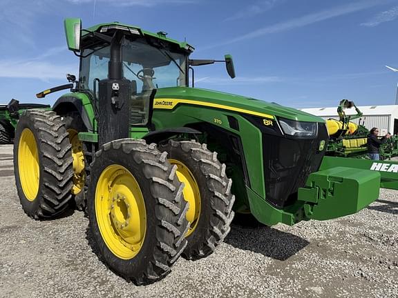Image of John Deere 8R 370 equipment image 1