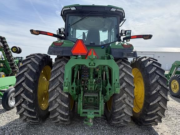 Image of John Deere 8R 370 equipment image 4