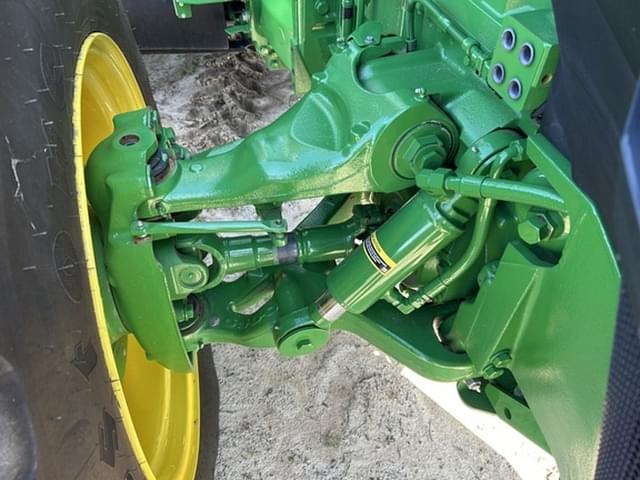 Image of John Deere 8R 370 equipment image 2