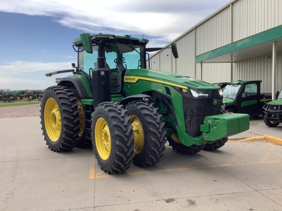 2023 John Deere 8R 370 Equipment Image0