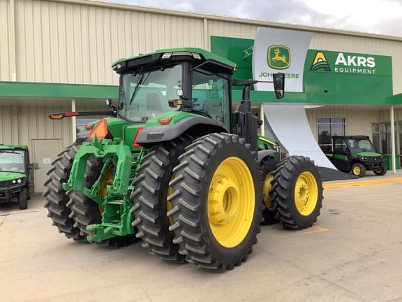 Image of John Deere 8R 370 equipment image 4