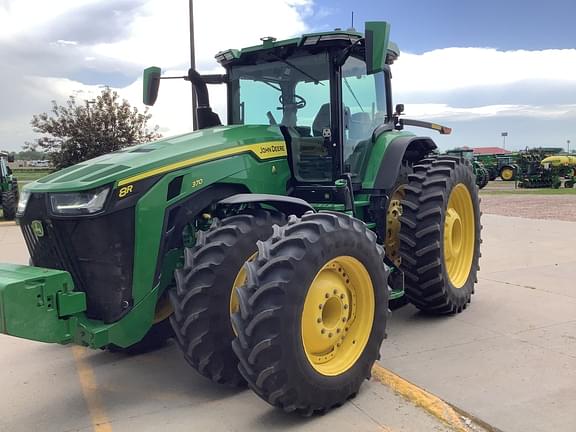 Image of John Deere 8R 370 equipment image 1