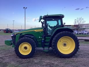 Main image John Deere 8R 370 8