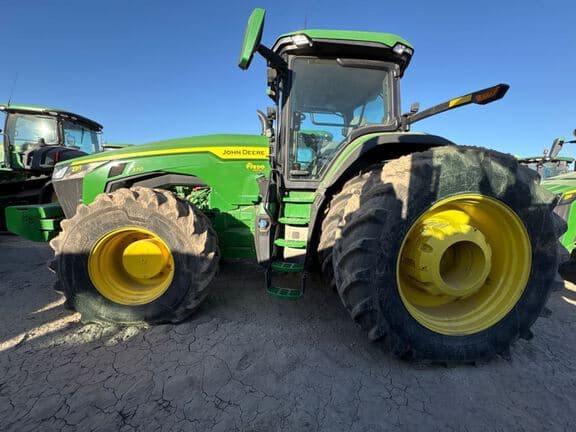 Image of John Deere 8R 370 equipment image 1