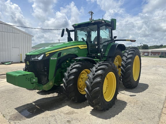 2023 John Deere 8R 370 Equipment Image0