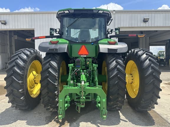 Image of John Deere 8R 370 equipment image 3