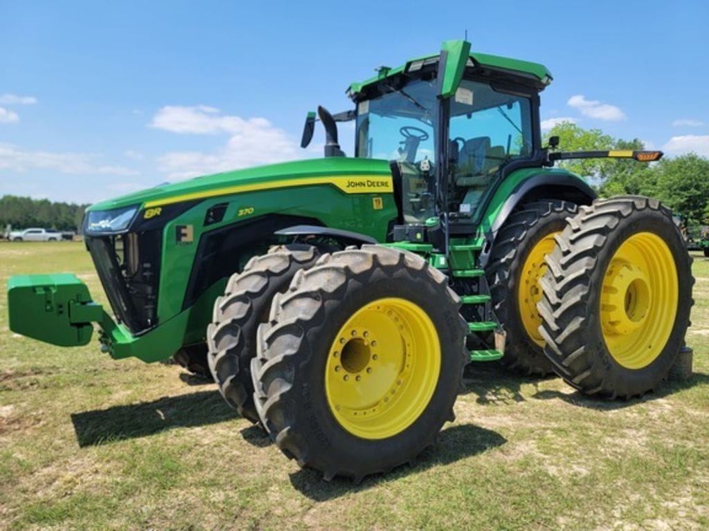 2023 John Deere 8R 370 Equipment Image0