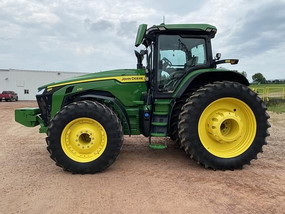 2023 John Deere 8R 370 Equipment Image0