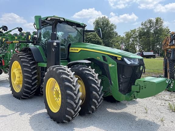 Image of John Deere 8R 370 equipment image 1