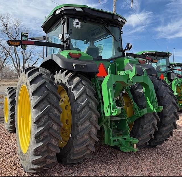 Image of John Deere 8R 370 equipment image 4