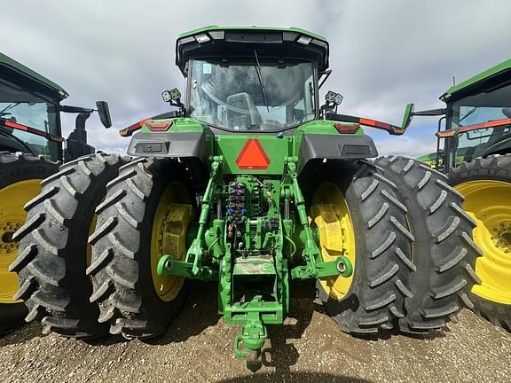 Image of John Deere 8R 370 equipment image 2