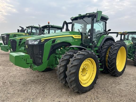 Image of John Deere 8R 370 equipment image 2