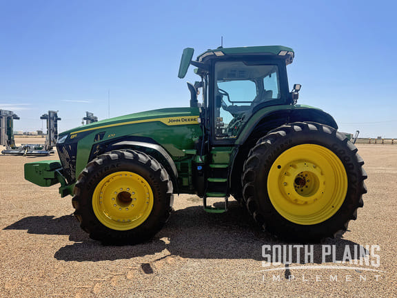 2023 John Deere 8R 370 Equipment Image0